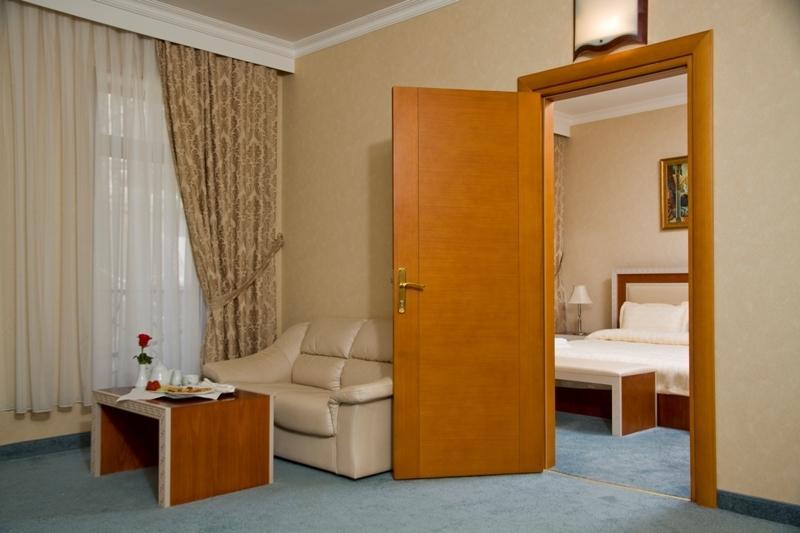 City Palace Hotel Baku Room photo